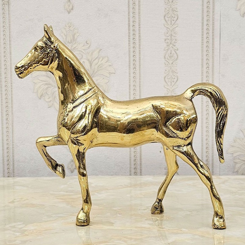 اسب برنجی